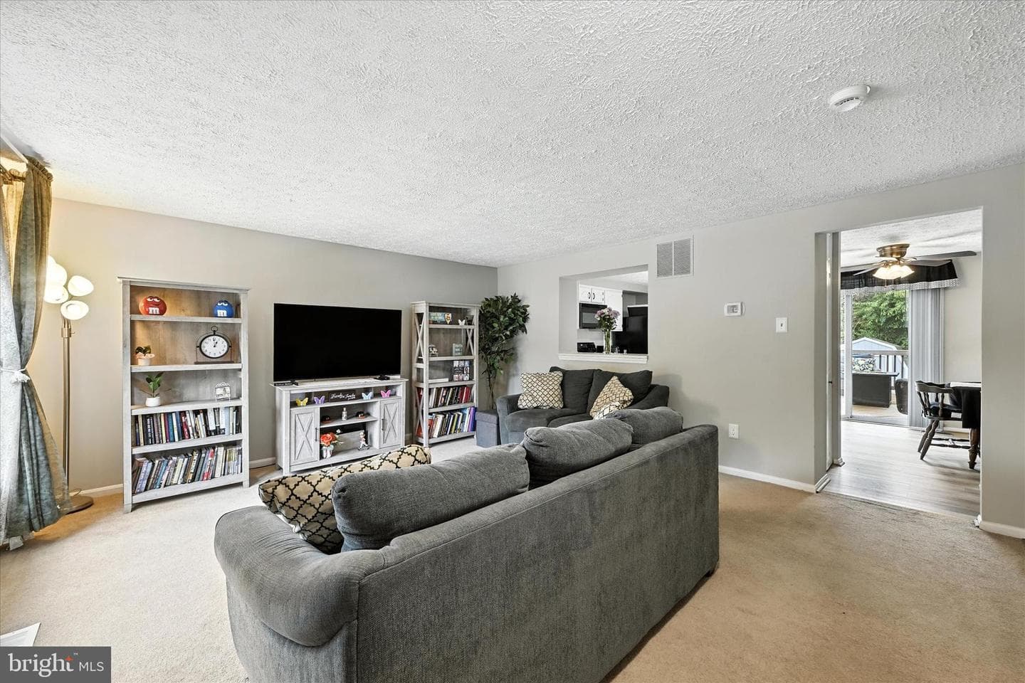 3742 Timahoe Circle photo 2