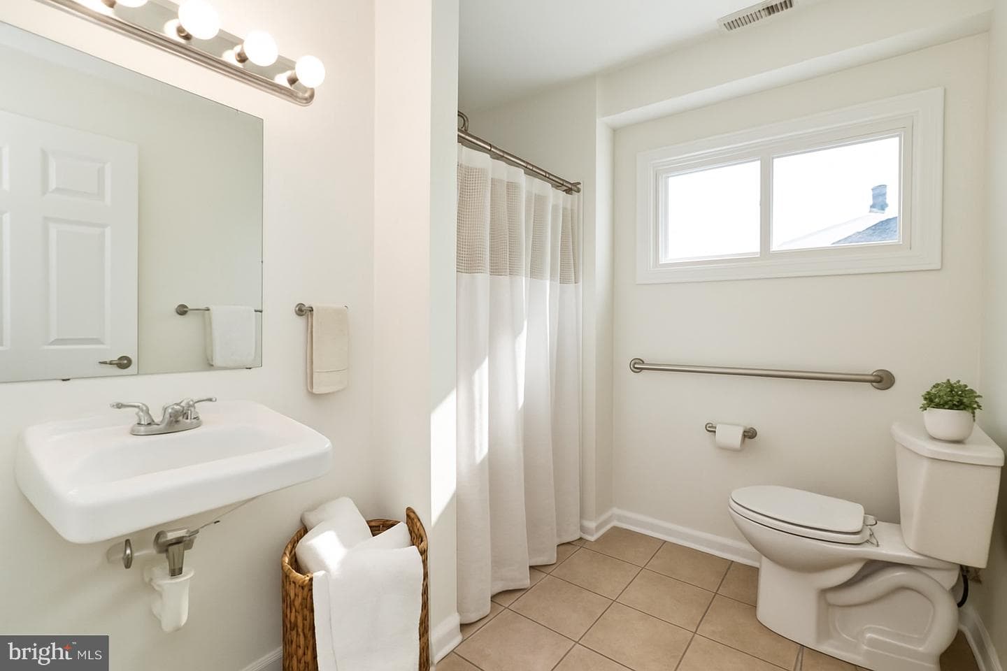 2608 Burridge Road photo 7