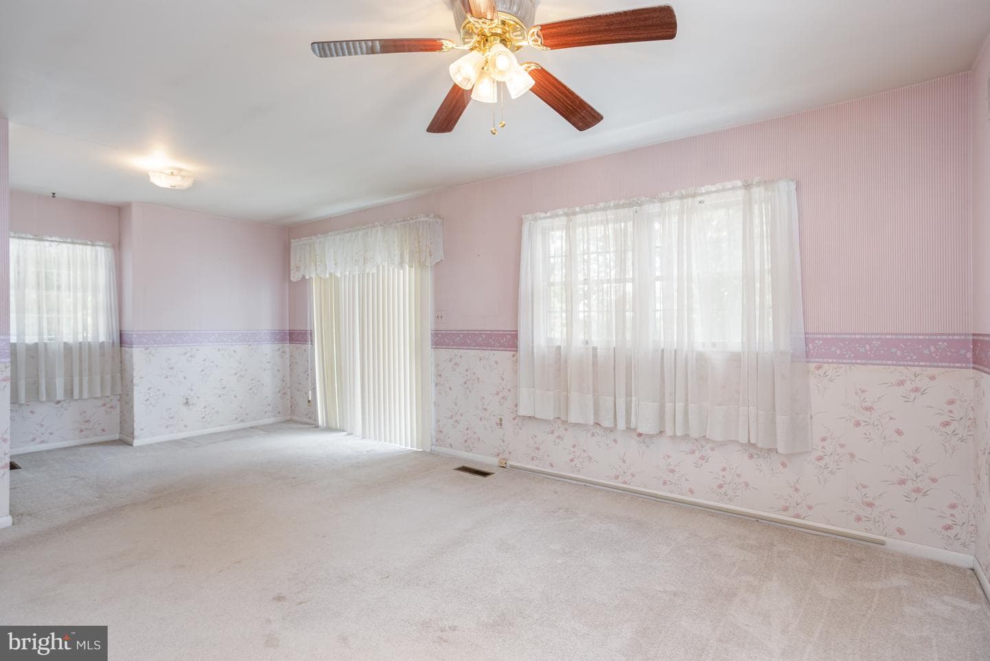 5737 Mineral Avenue photo 14