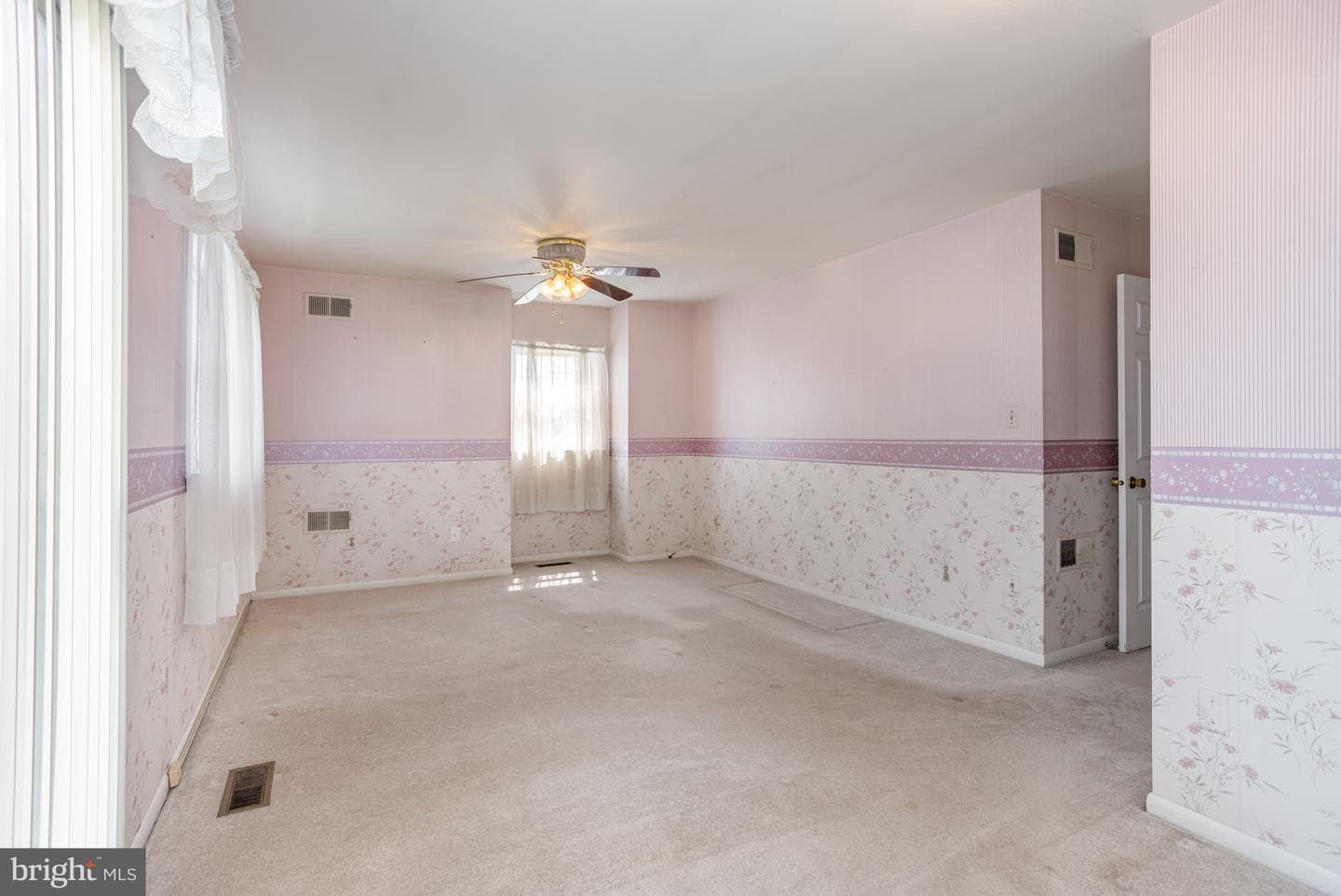 5737 Mineral Avenue photo 15
