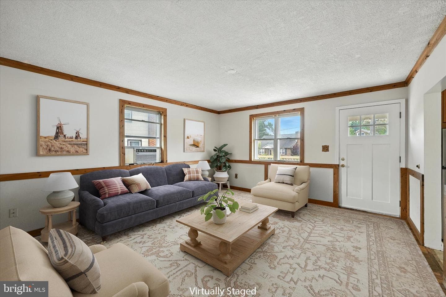 8828 Victory Avenue photo 3