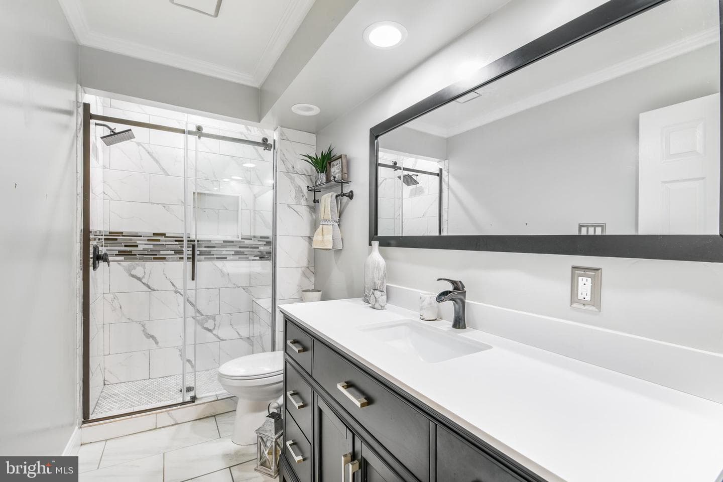 8829 Falcon Ridge Drive photo 20