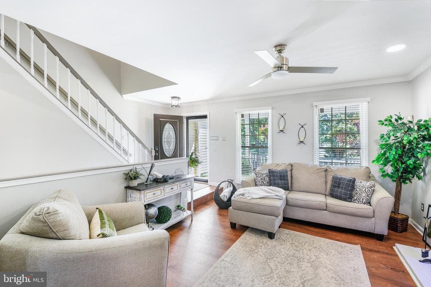 8829 Falcon Ridge Drive photo 3