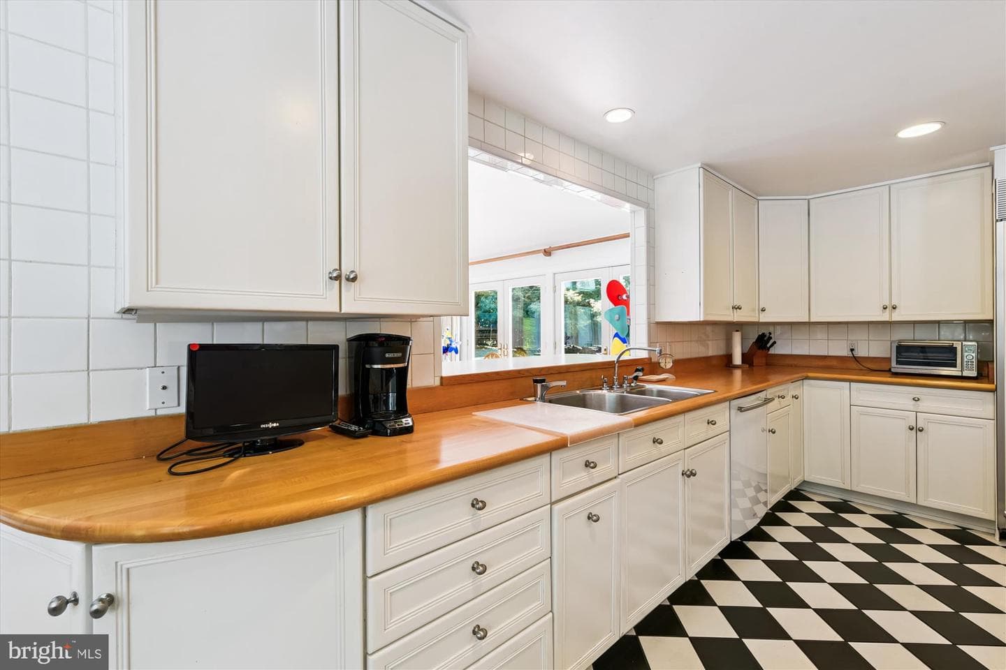 2020 Skyline Road photo 20