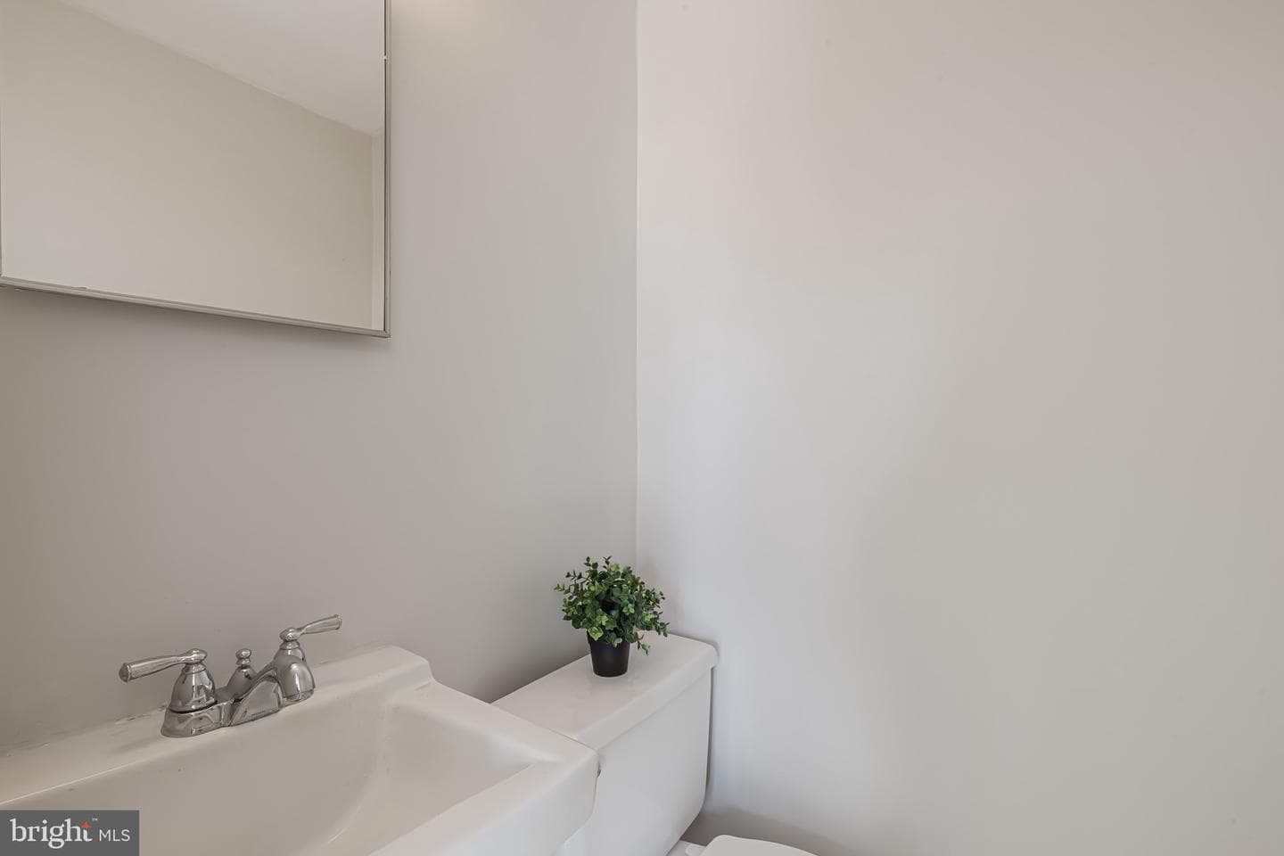 5 Kirwin Court photo 8