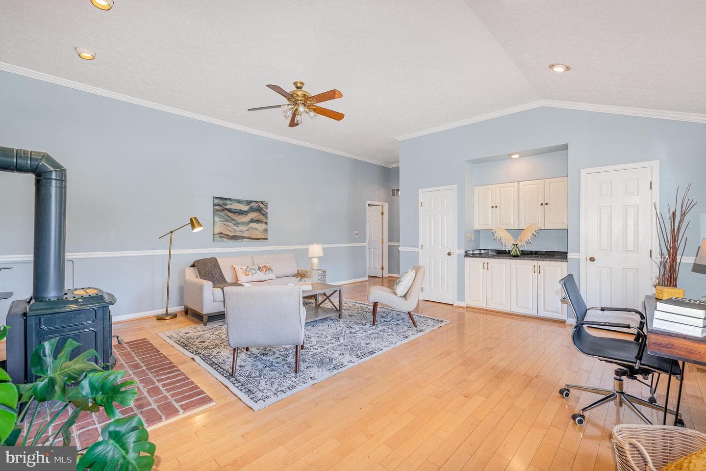 233 W Timonium photo 12