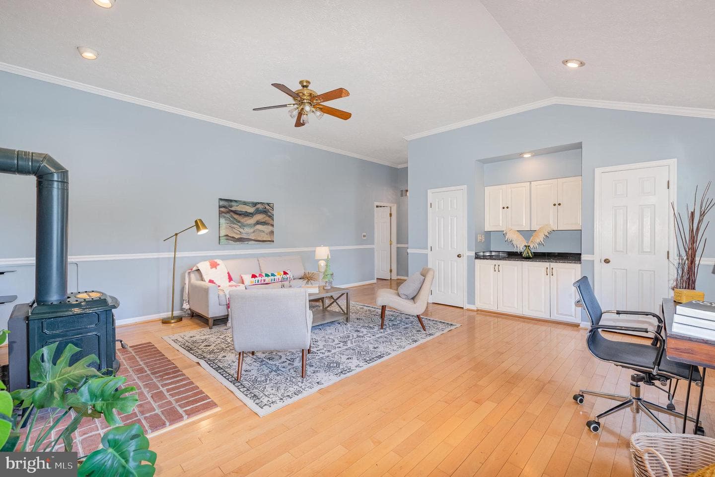 233 W Timonium photo 13