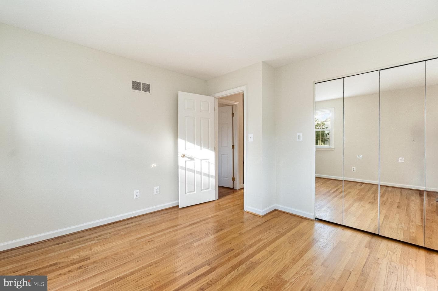 233 W Timonium photo 36