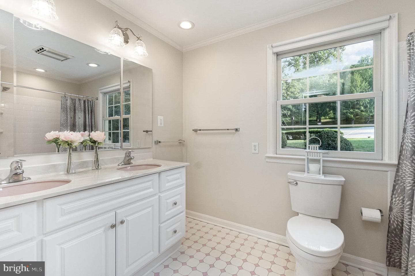 233 W Timonium photo 40