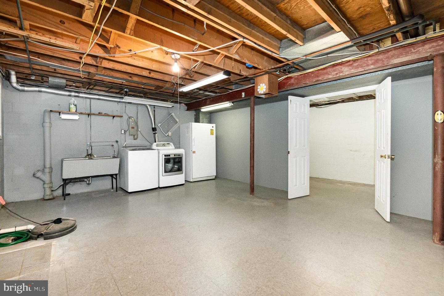 233 W Timonium photo 42