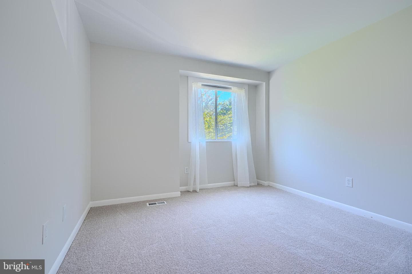 7 Hampshire Woods Court photo 43