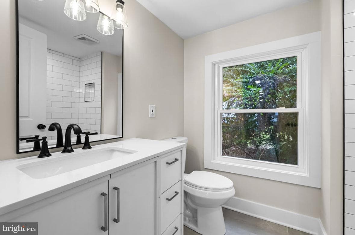 203 Oak Avenue photo 39