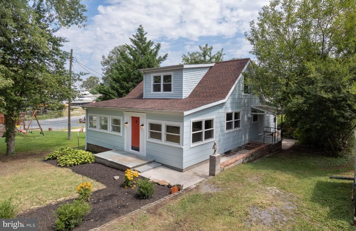 203 Oak Avenue photo 4
