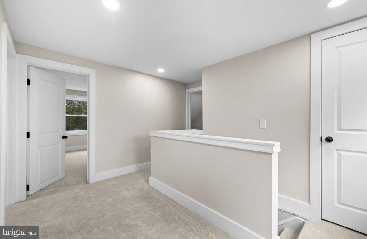 203 Oak Avenue photo 41