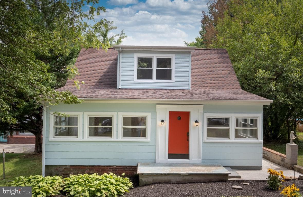 203 Oak Avenue photo 8