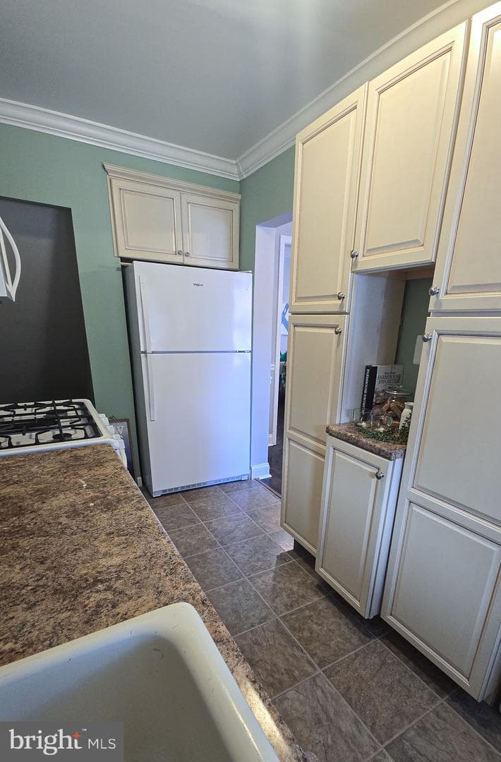 958 Arncliffe Road photo 18