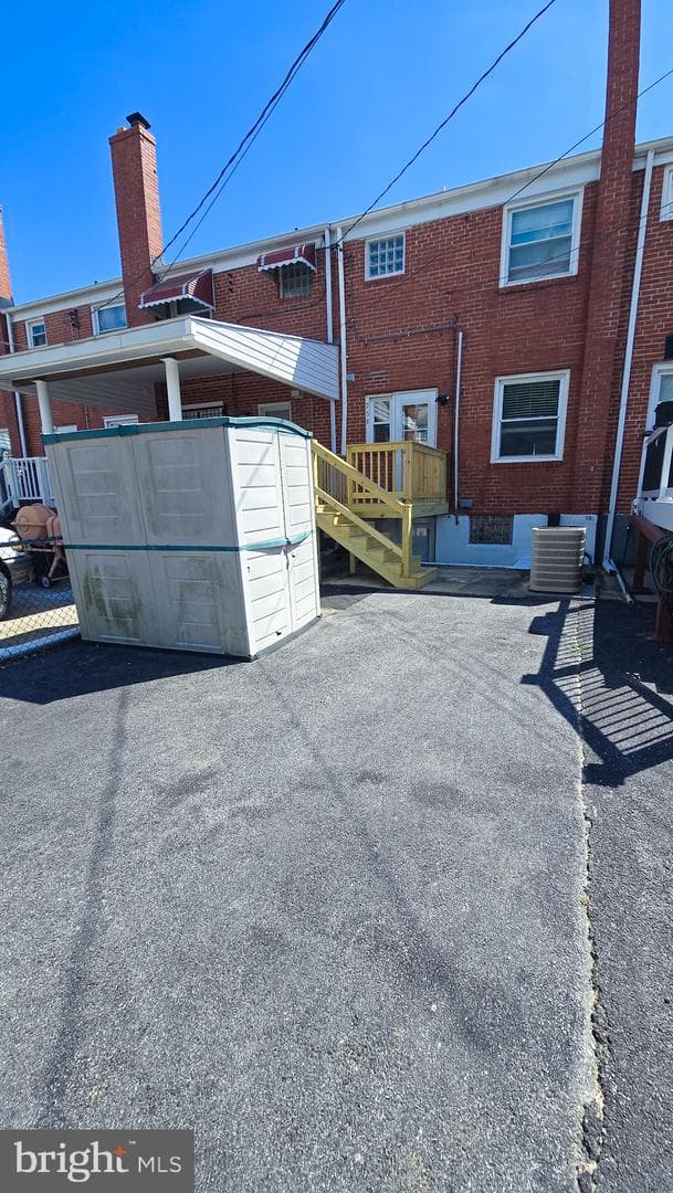 958 Arncliffe Road photo 33