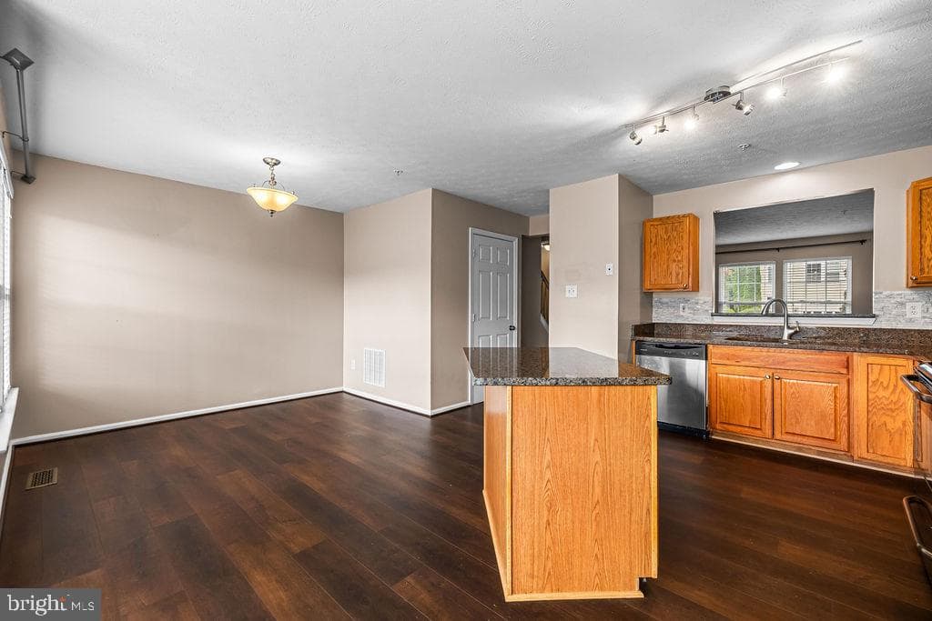 215 Oliver Heights Road photo 11