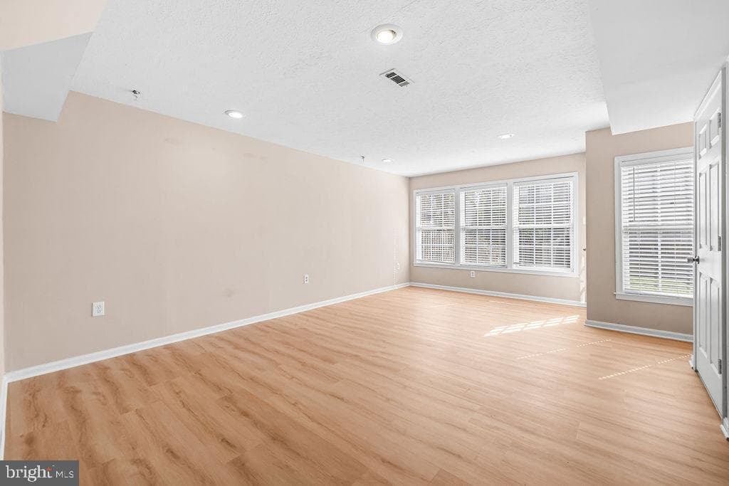 215 Oliver Heights Road photo 33