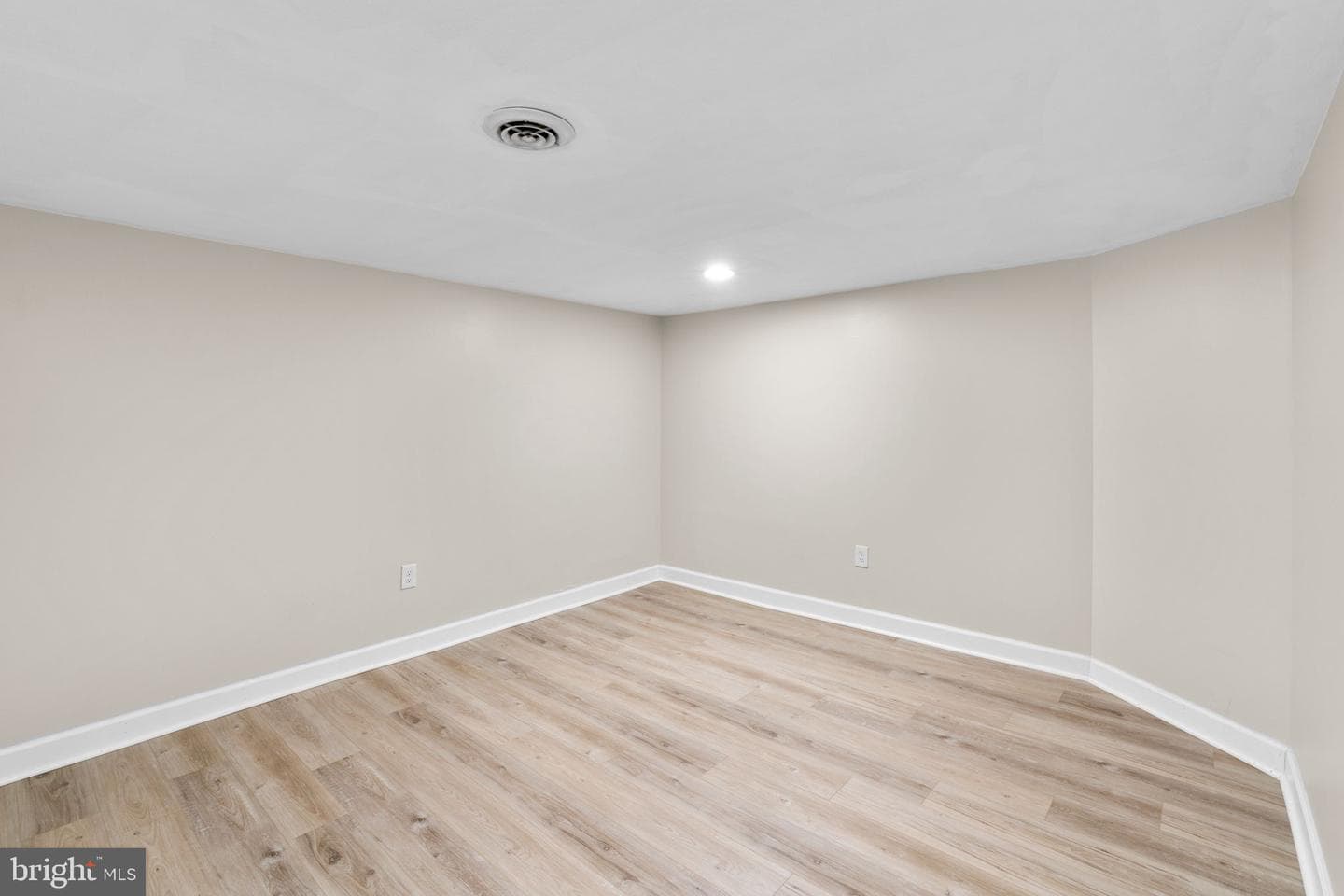 1221 Berkwood Road photo 19