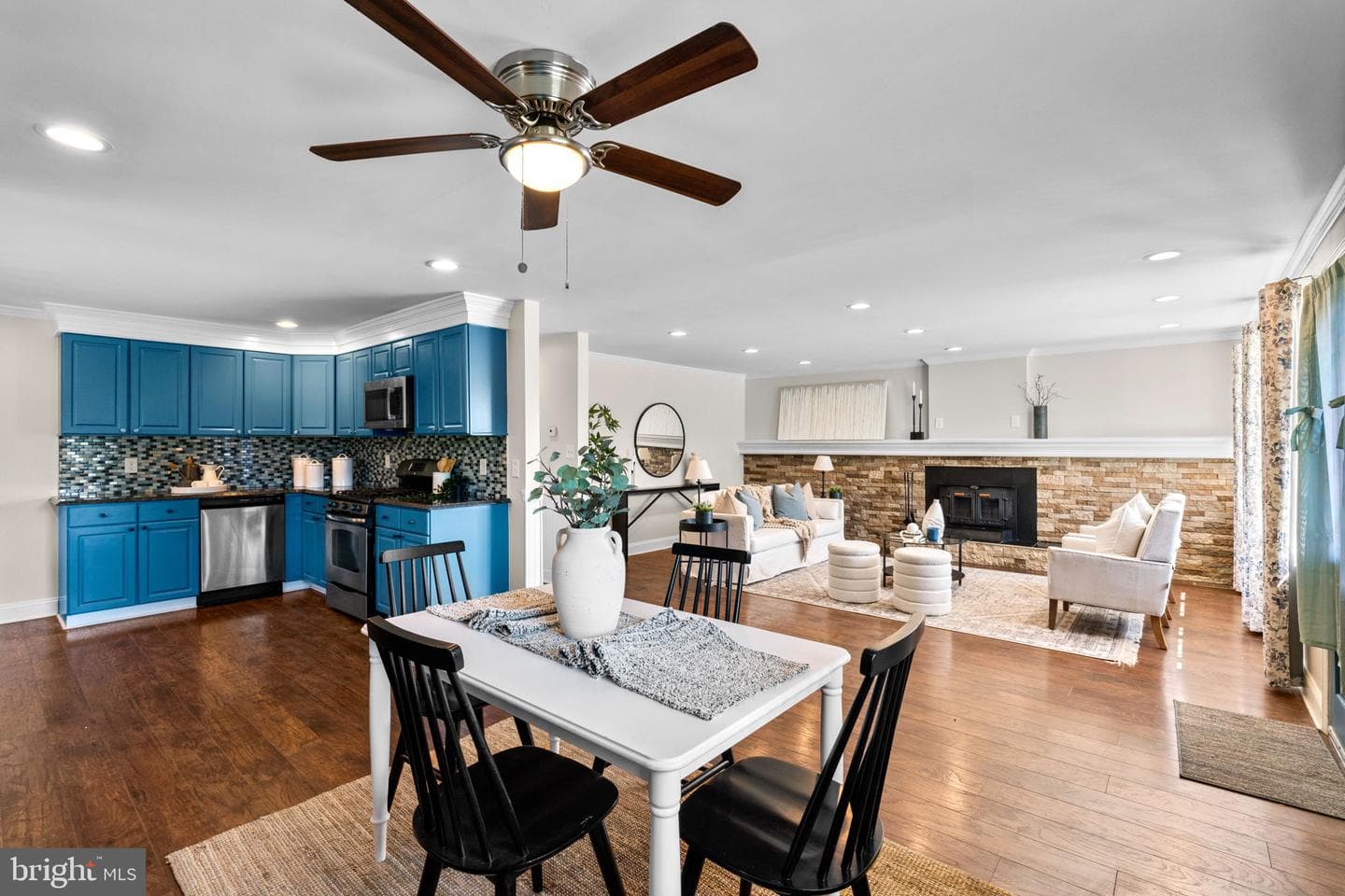 1221 Berkwood Road photo 8