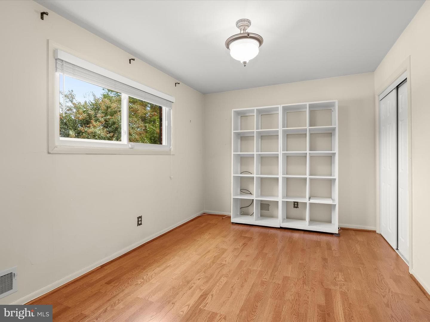 8407 Stevenson Road photo 27