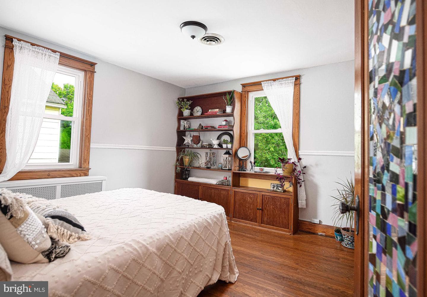 3020 Linwood photo 17