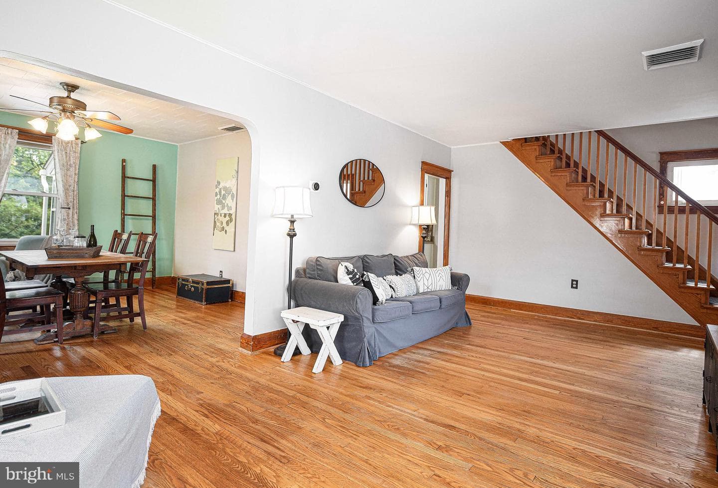 3020 Linwood photo 9