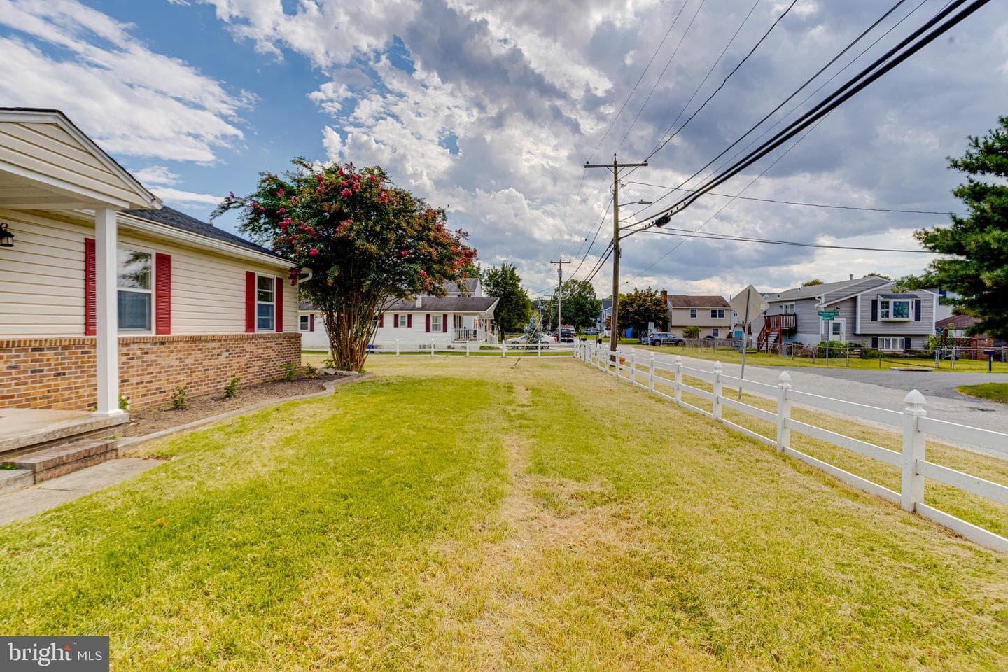 8041 Edgewater Avenue photo 33