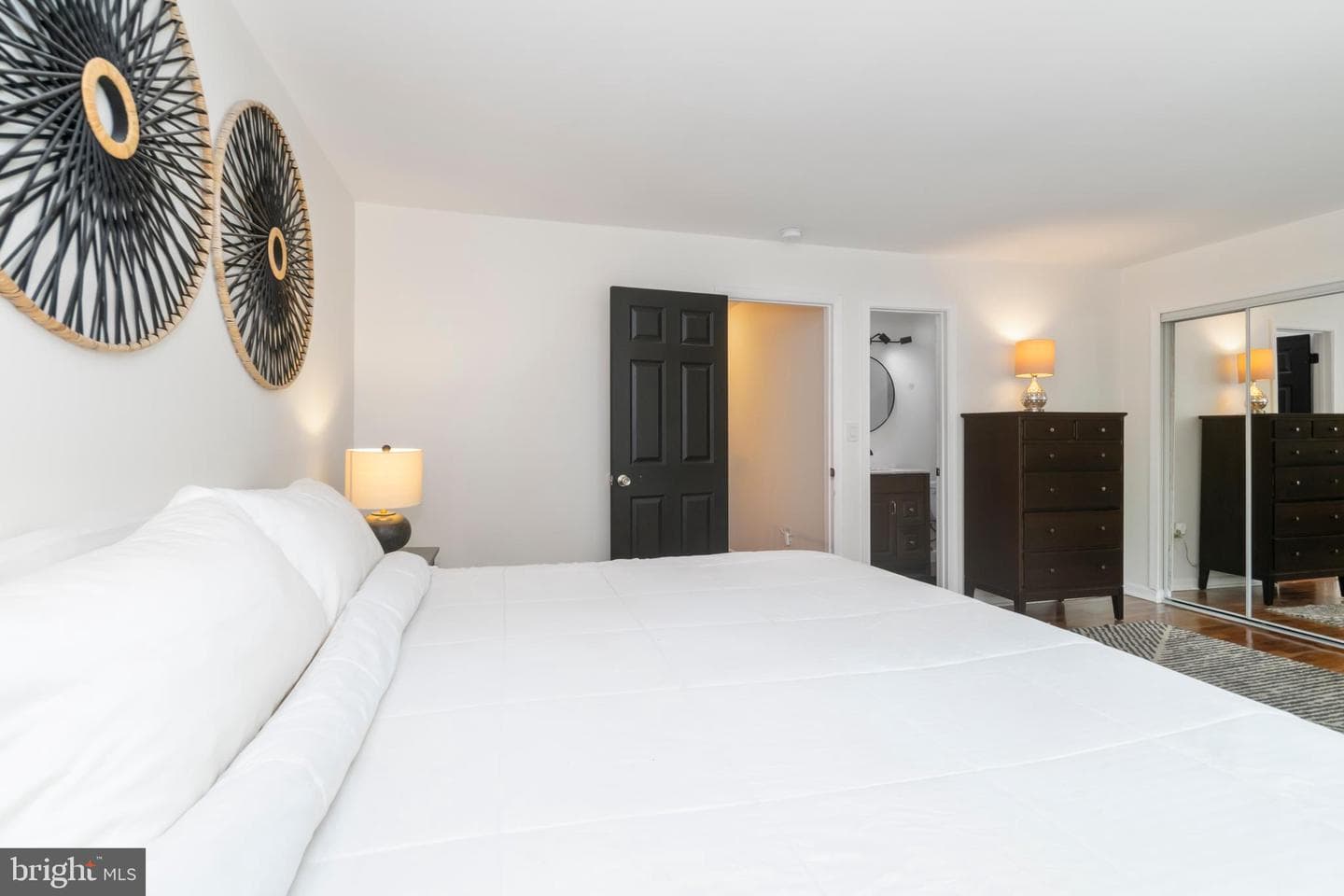 3818 Twin Lakes Court photo 15