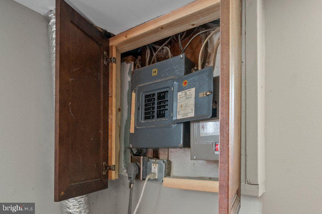 6611 Windsor Mill Road photo 10