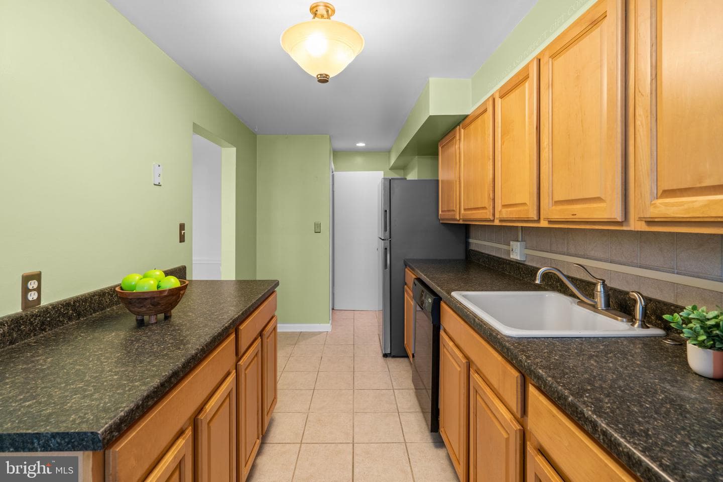 1149 Linden Avenue photo 11