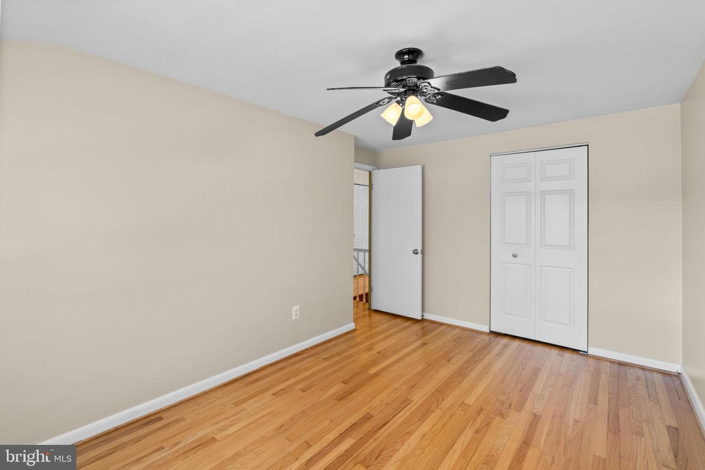1149 Linden Avenue photo 16