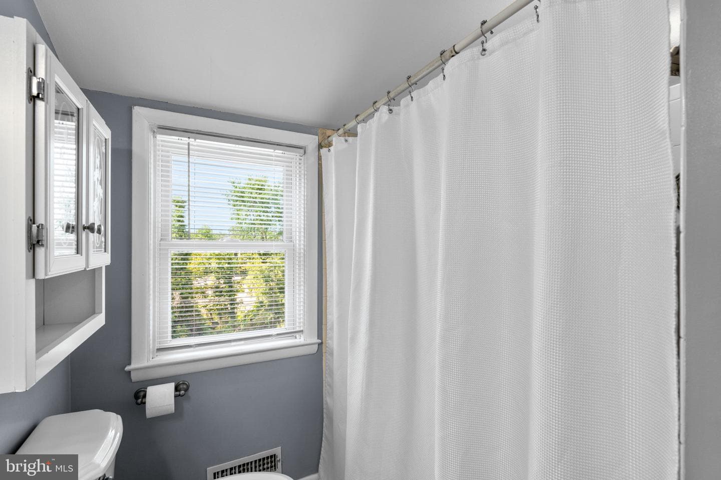 1149 Linden Avenue photo 18