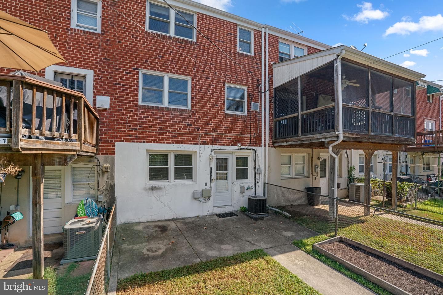 1149 Linden Avenue photo 28