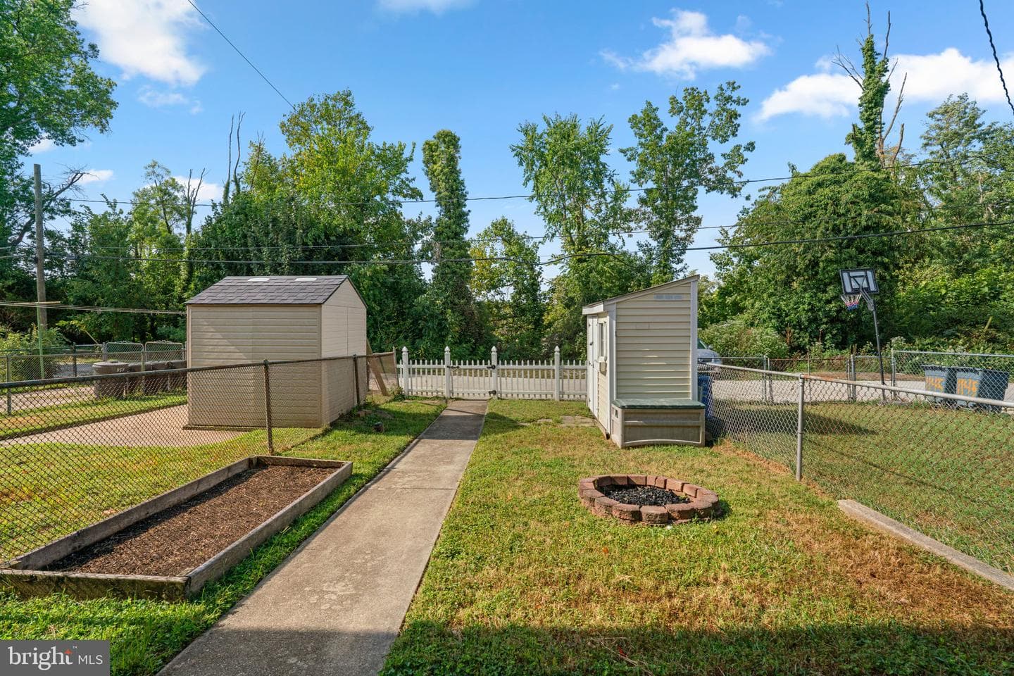 1149 Linden Avenue photo 30