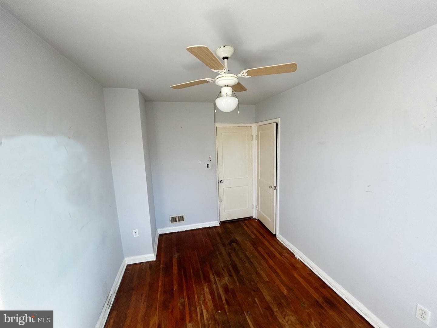 7105 Gough Street photo 12