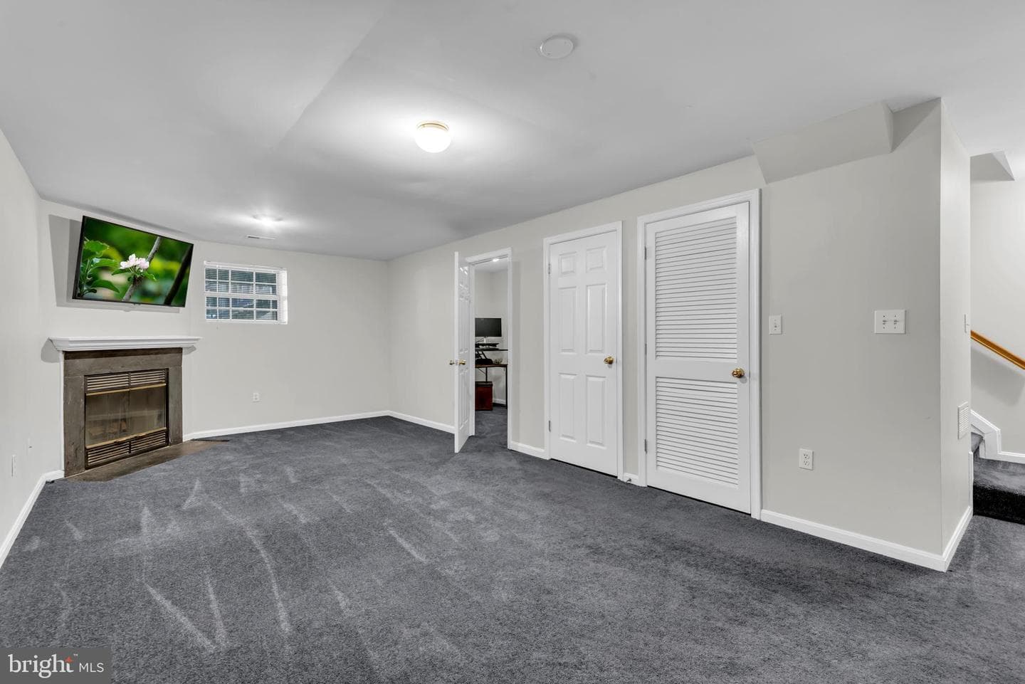 4611 Mews Drive photo 32