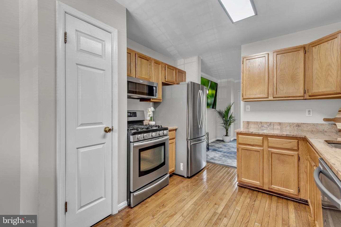 4611 Mews Drive photo 8