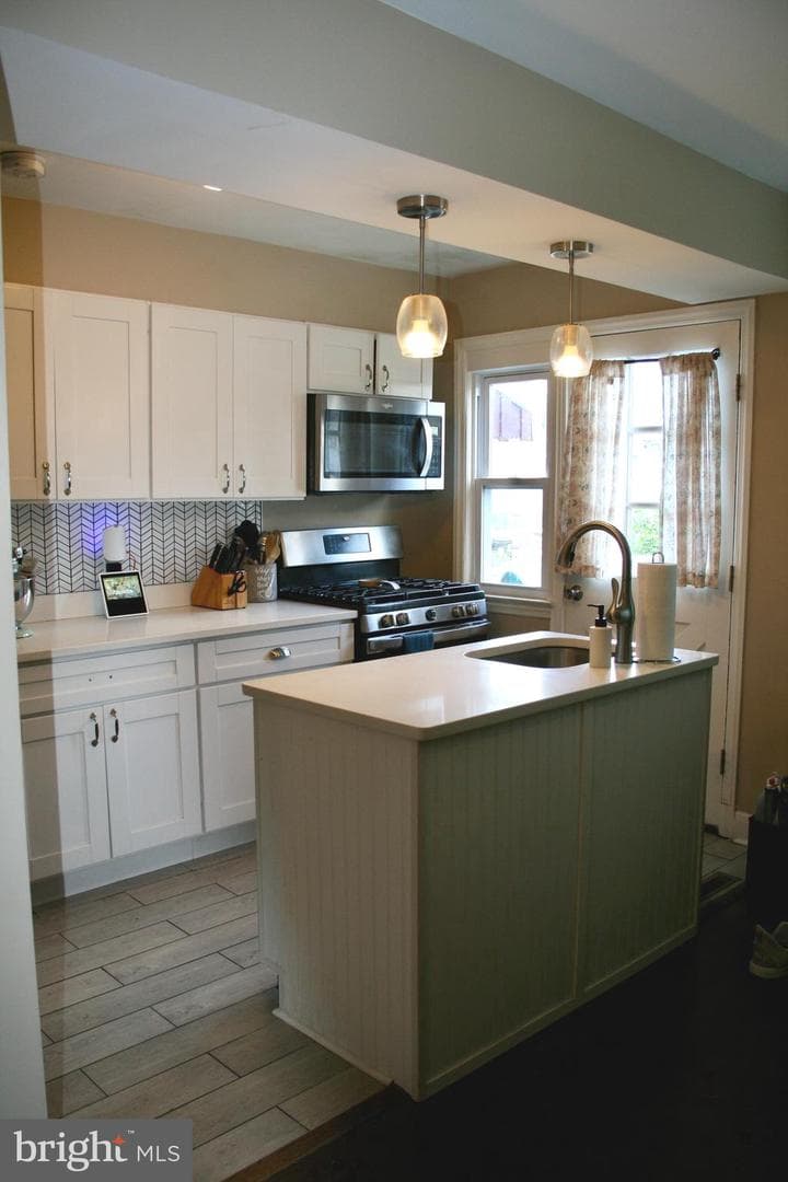 8533 Water Oak Road photo 4