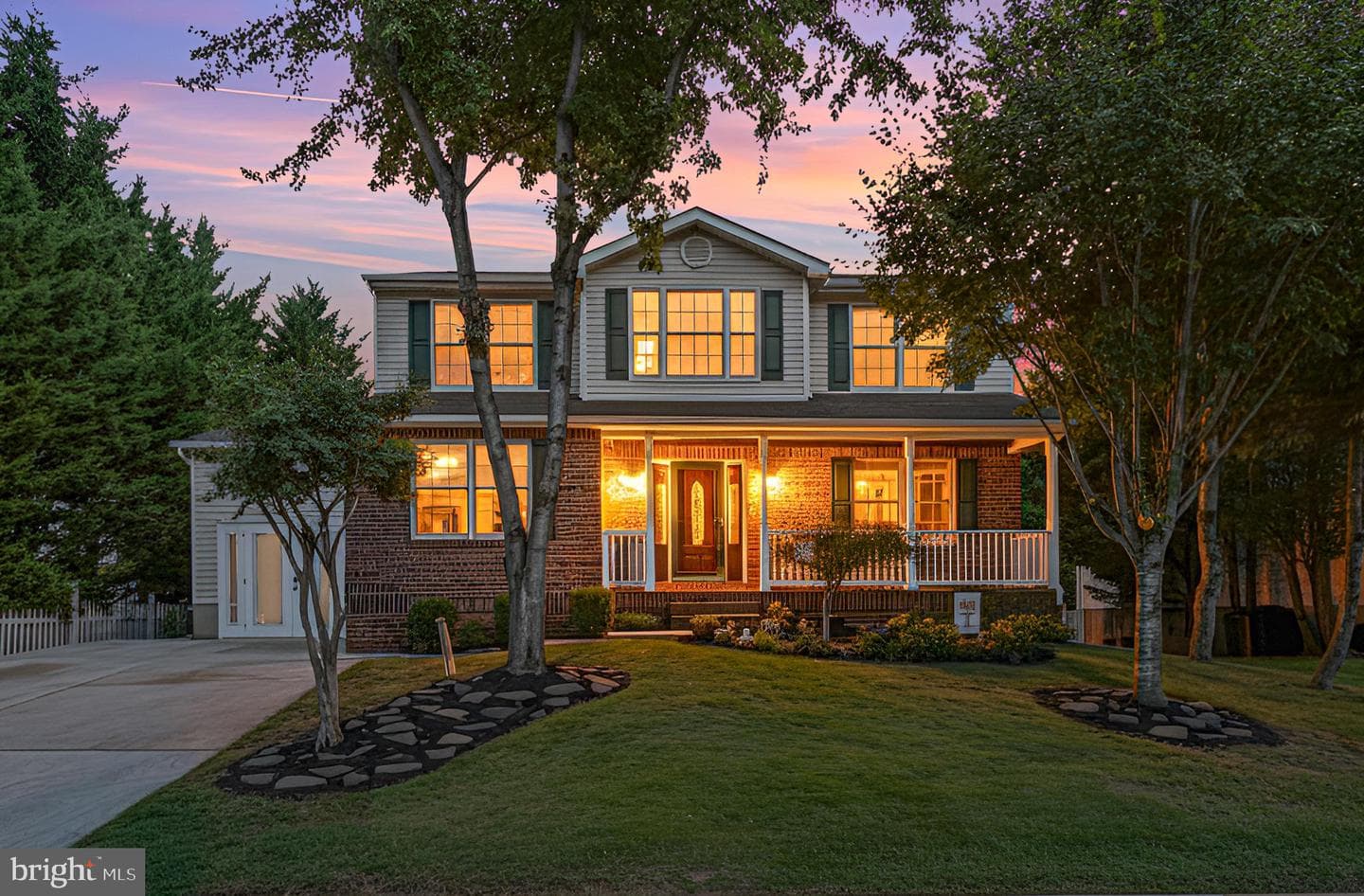 9302 Sea Horse Court photo 1
