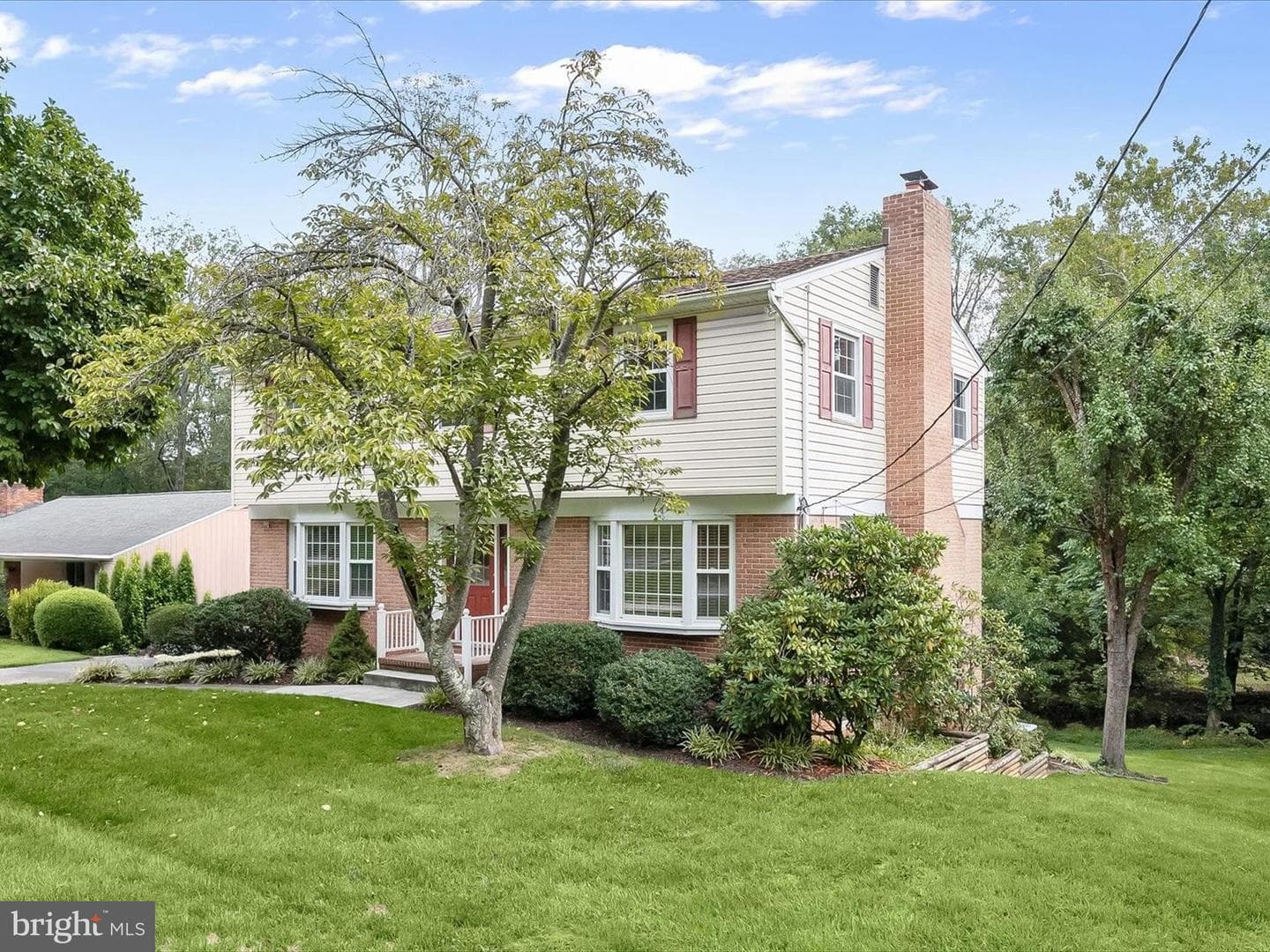 109 Hillside Road photo 1