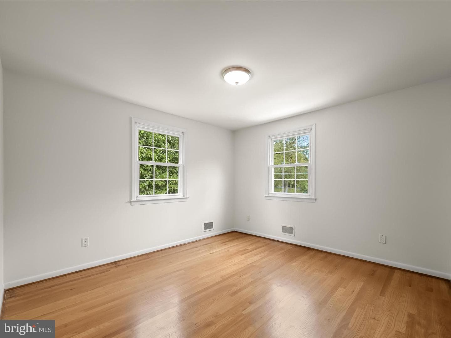 109 Hillside Road photo 45