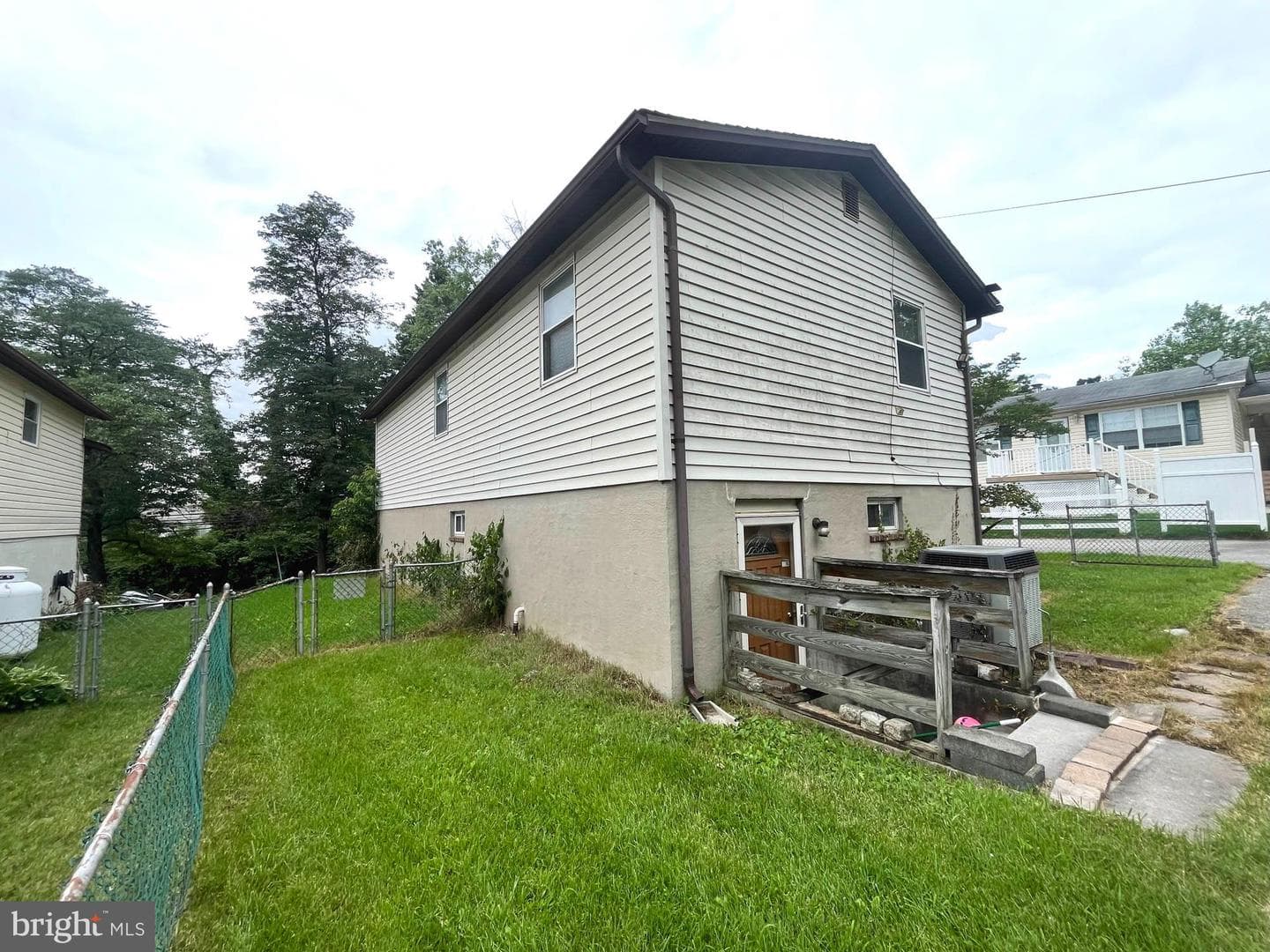 2009 Halethorpe Avenue photo 19