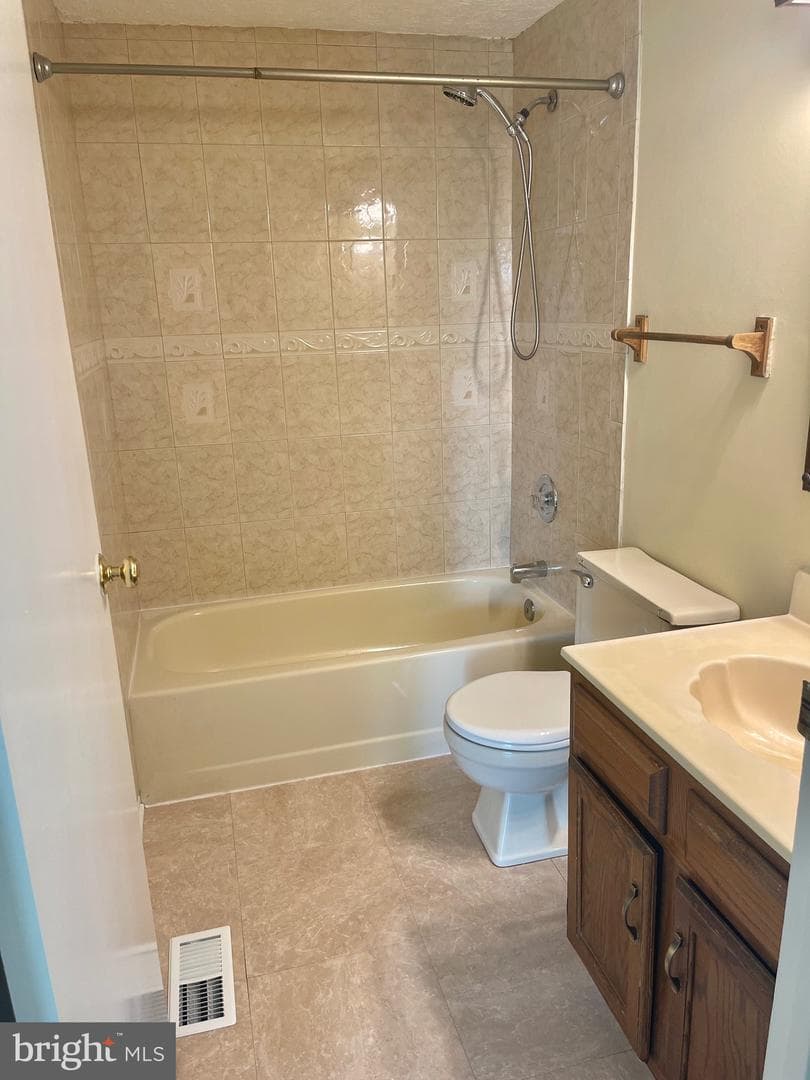 8604 Lawrence Hill Road photo 18
