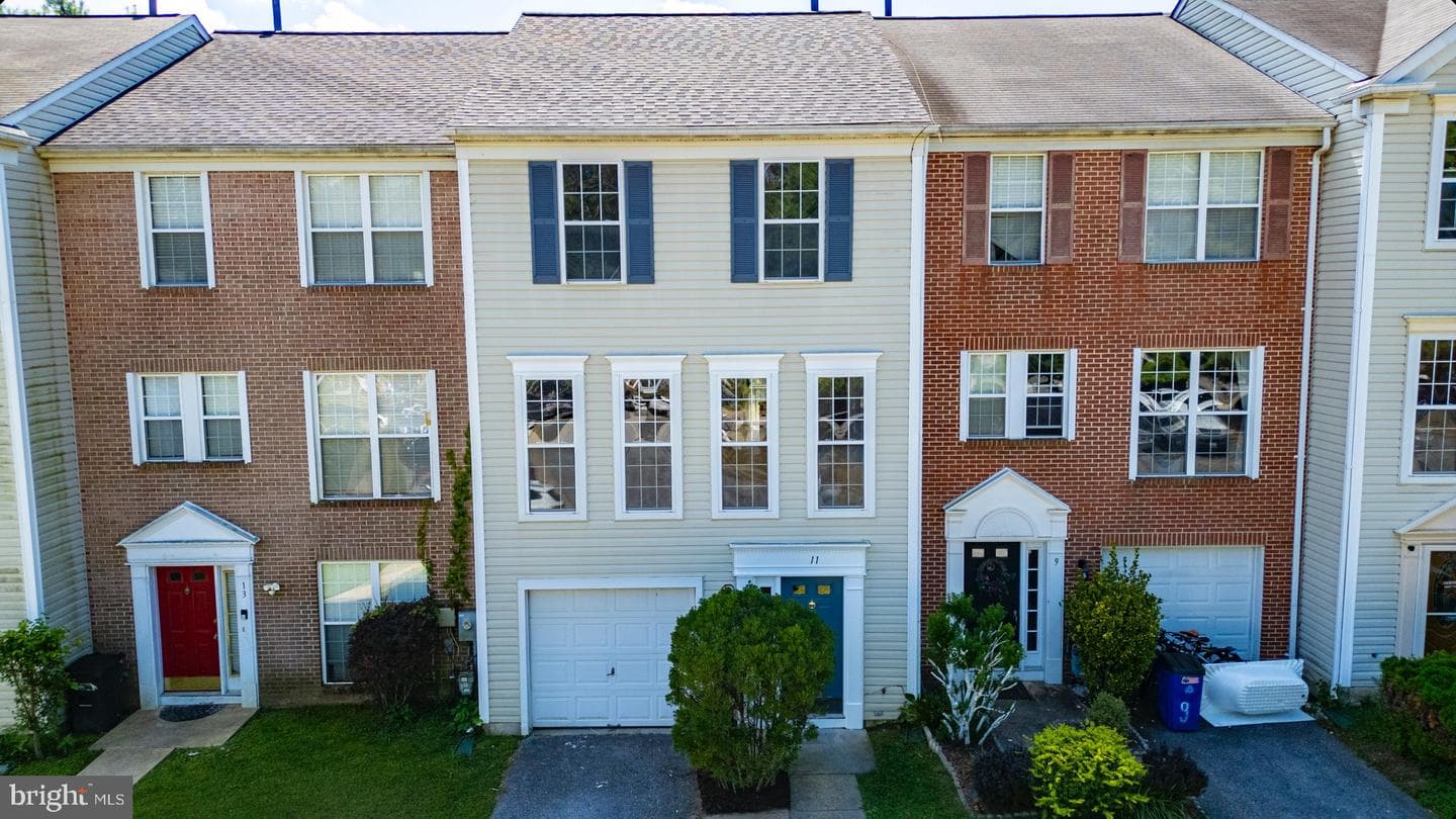 11 Brampton Court photo 2