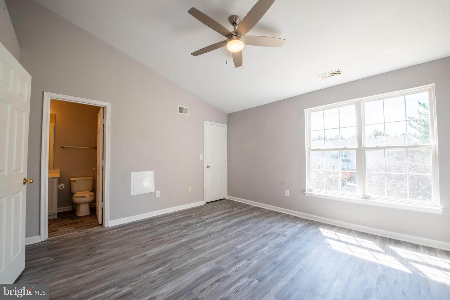 11 Brampton Court photo 21