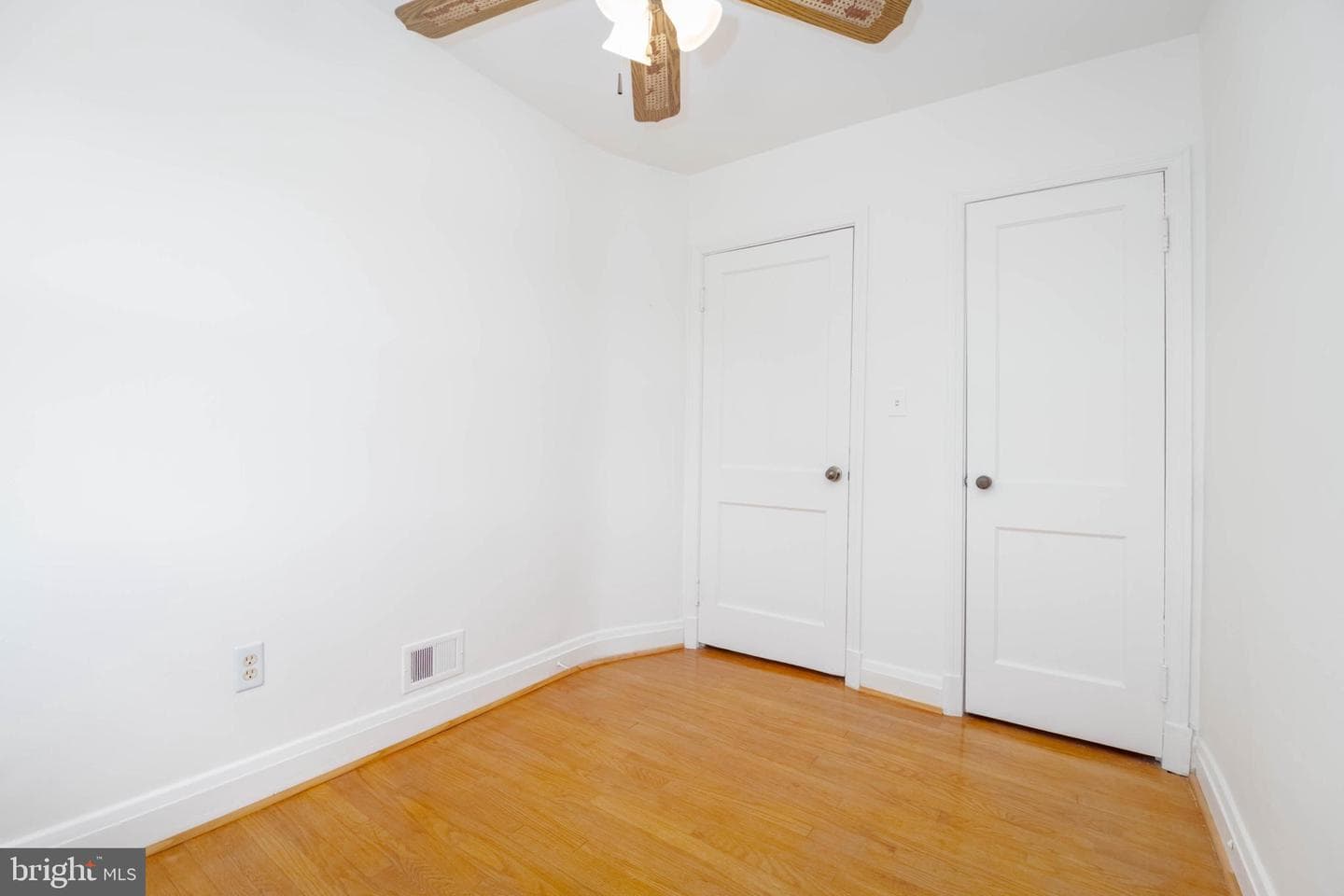 1763 White Oak Avenue photo 21