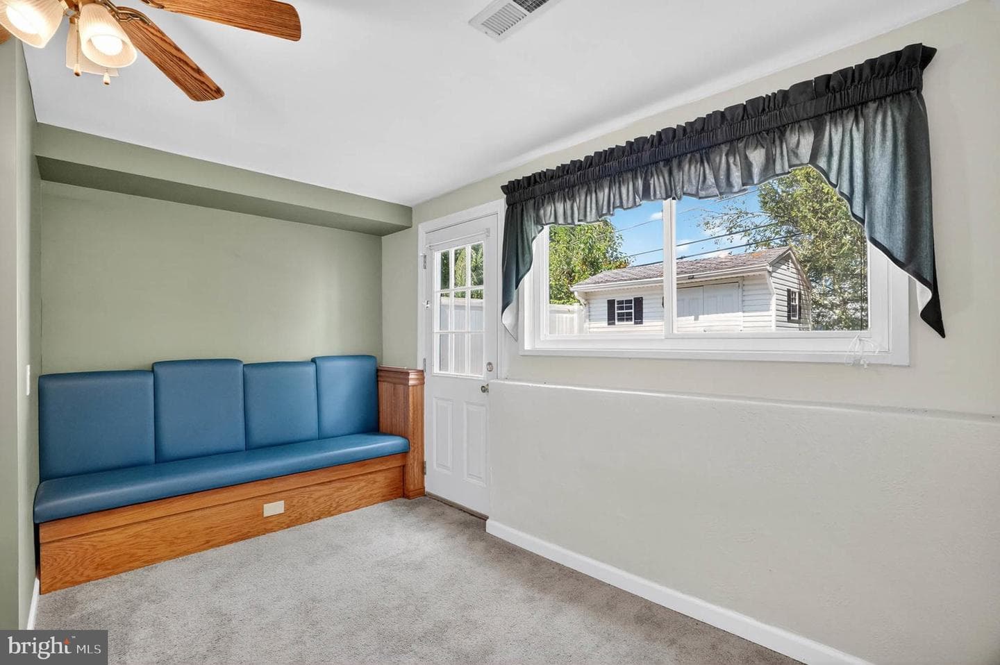 920 Vanderwood Road photo 17