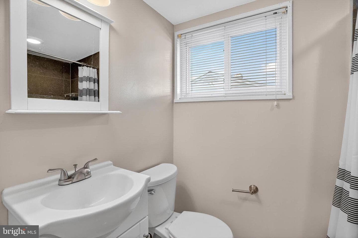 920 Vanderwood Road photo 19